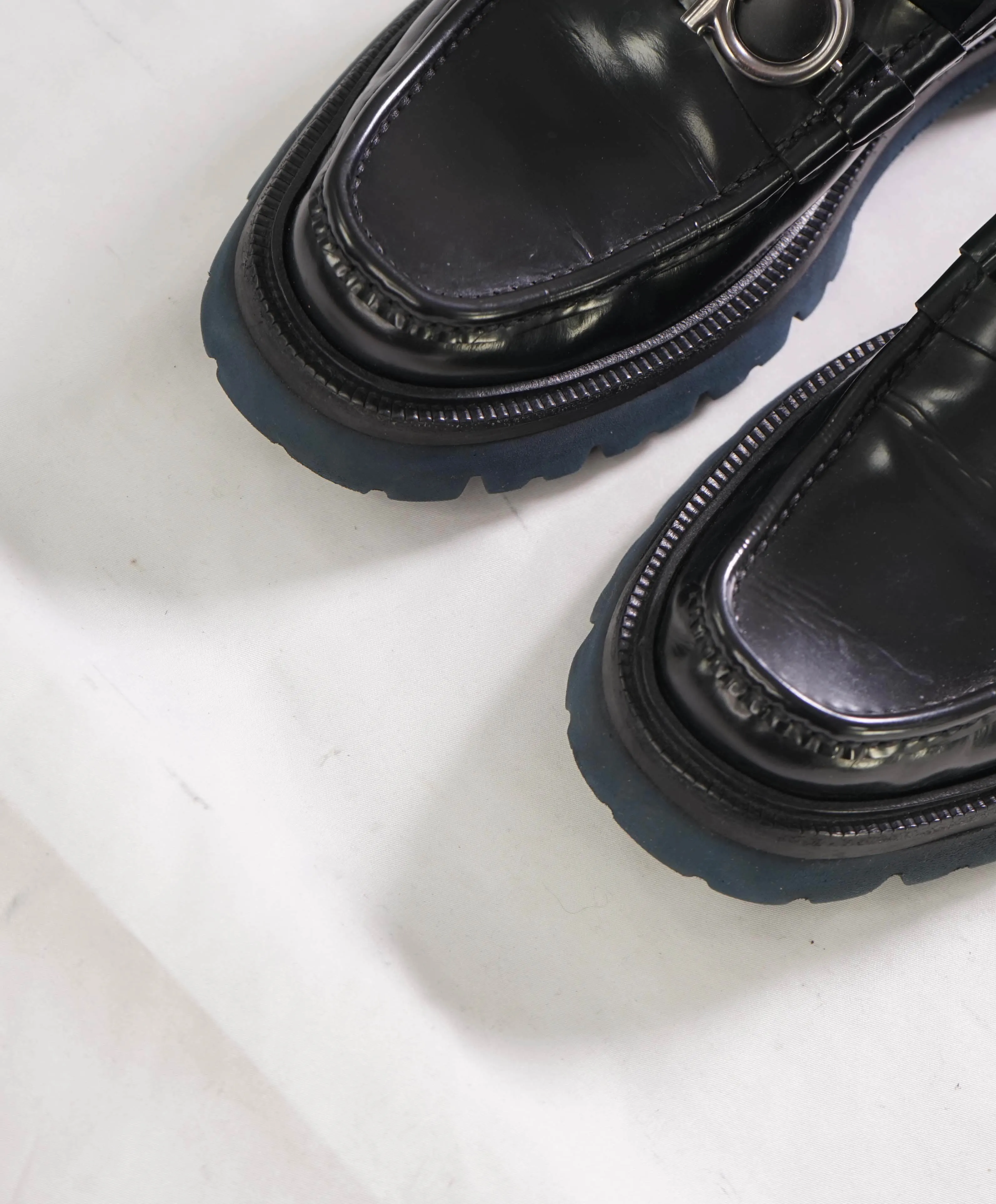 $930 SALVATORE FERRAGAMO - *BLEEKER* Black Leather Lug Sole Loafer - 7.5 D US