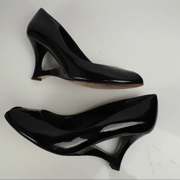 Ann Taylor sz 8 black patent peeptoe heels unique