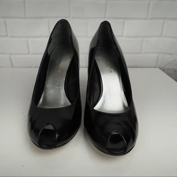 Ann Taylor sz 8 black patent peeptoe heels unique