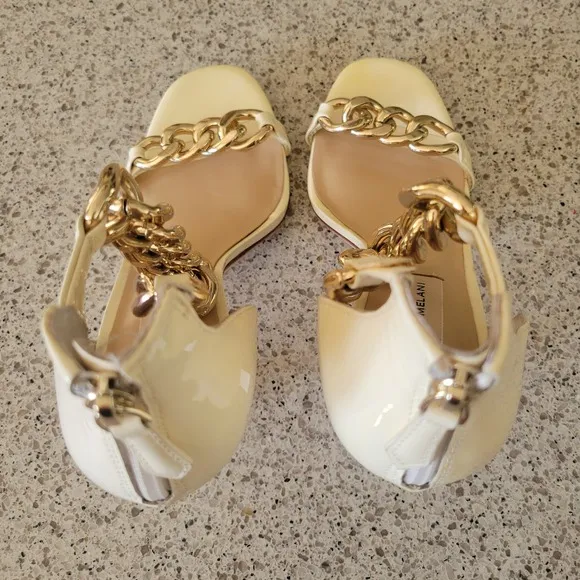 Antonio Melani Carolitta Gold Ankle Chain Cream Patent Leather Strap Heels✨️9.5
