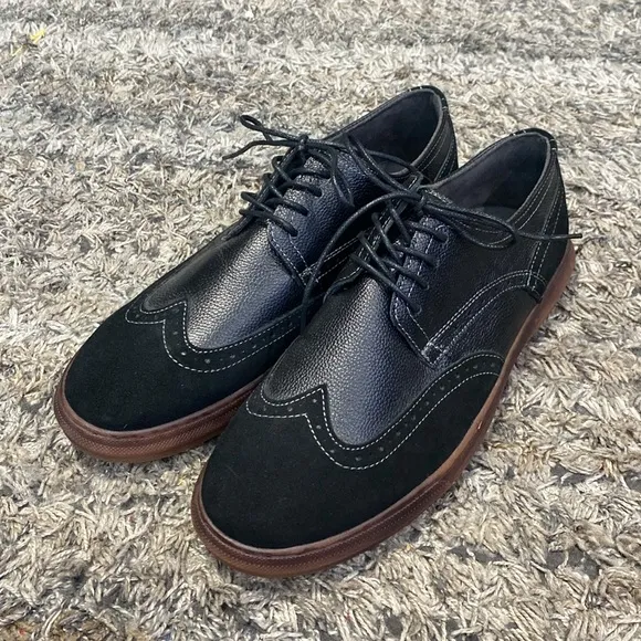Arkbirds mens Oxford sneaker leather upper rubber outsole size 10.5