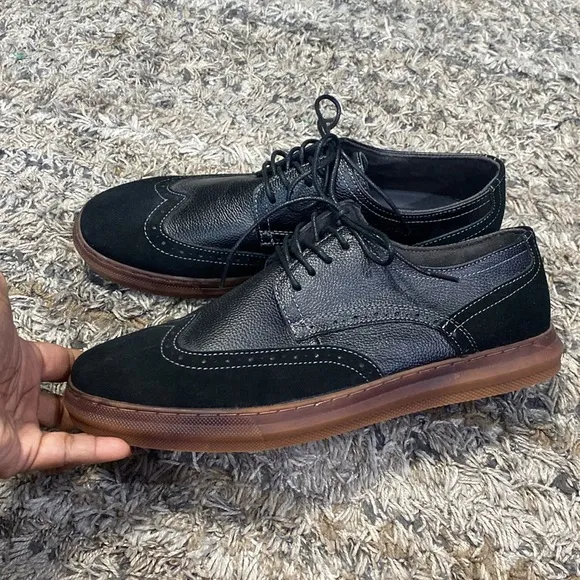 Arkbirds mens Oxford sneaker leather upper rubber outsole size 10.5