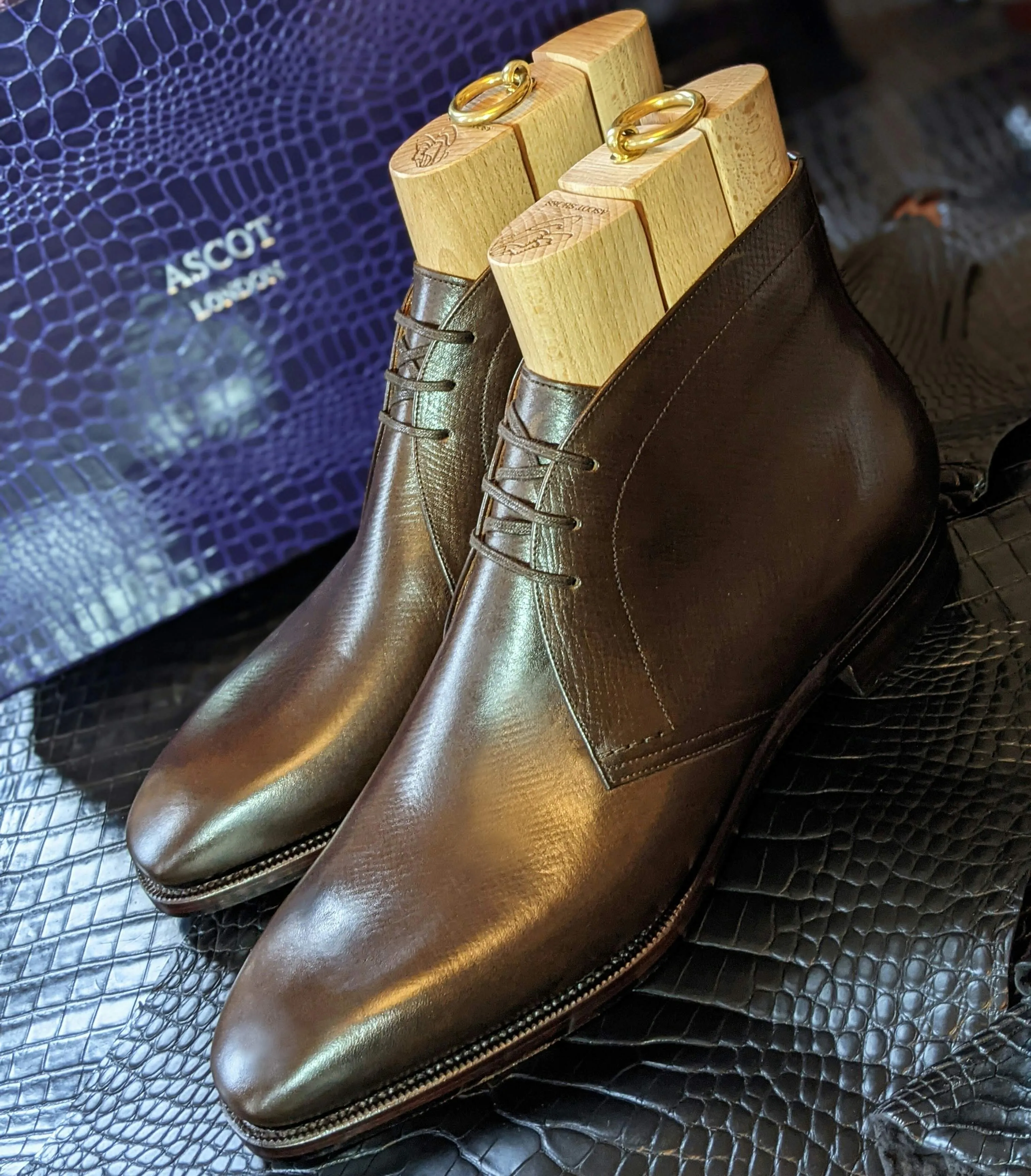 Ascot Ankle Boots - Brown Hatch Grain