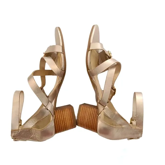 BELLA Vita Strappy Ankle strap gold leather with buckles size 7.5