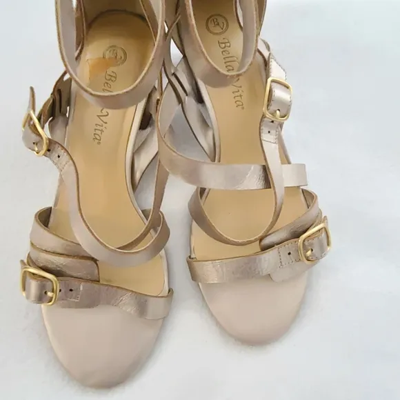 BELLA Vita Strappy Ankle strap gold leather with buckles size 7.5