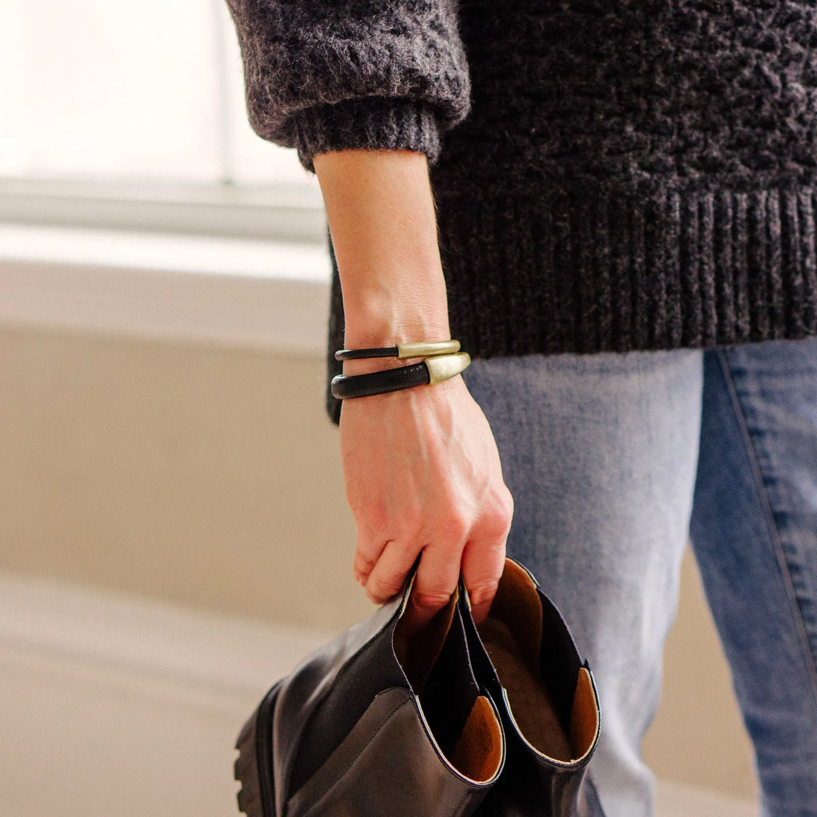 Black & AB - Large Width - Magnetic Cuff - WHSL