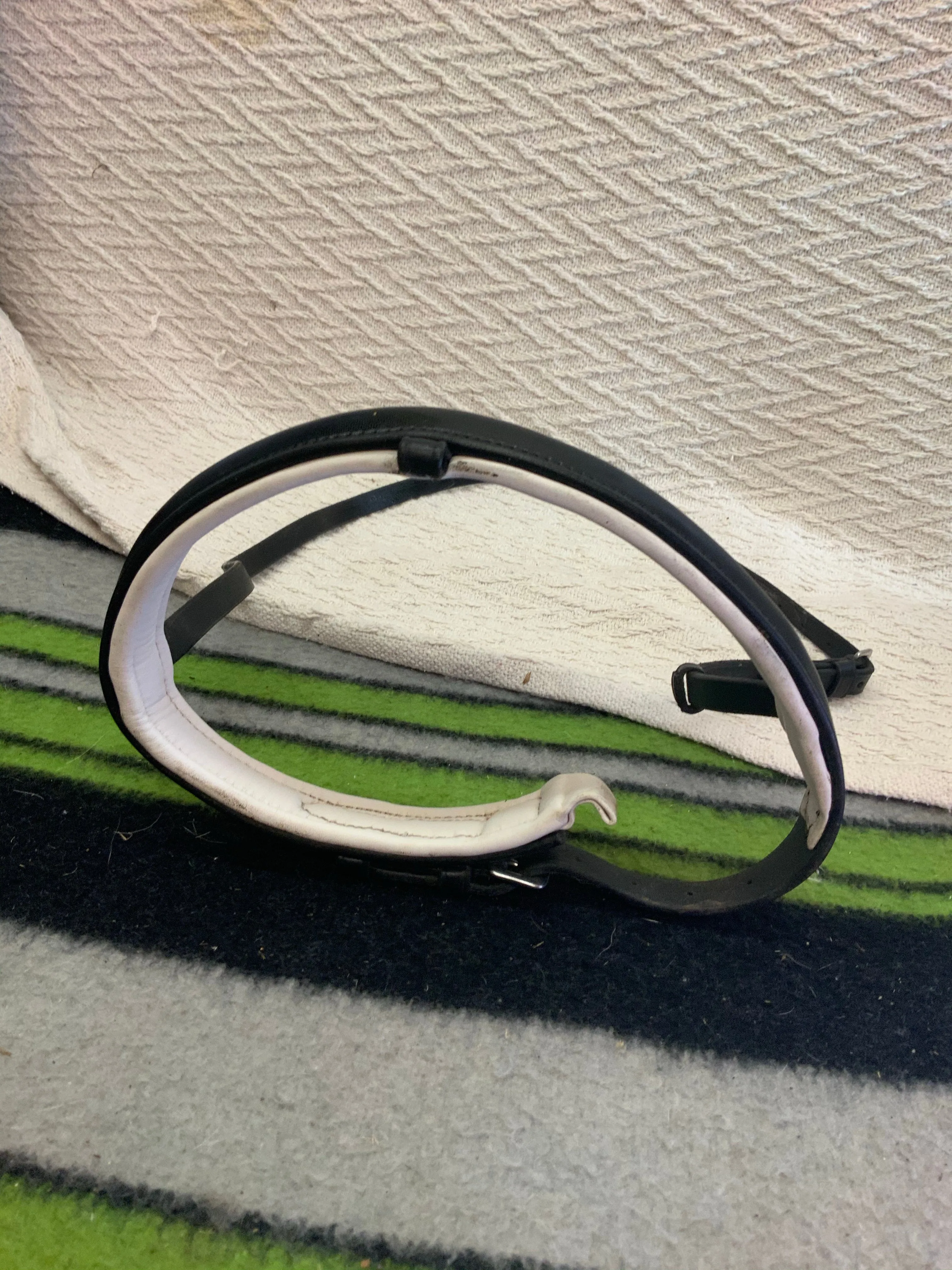 Black and white full size  kieffer leather nose band.