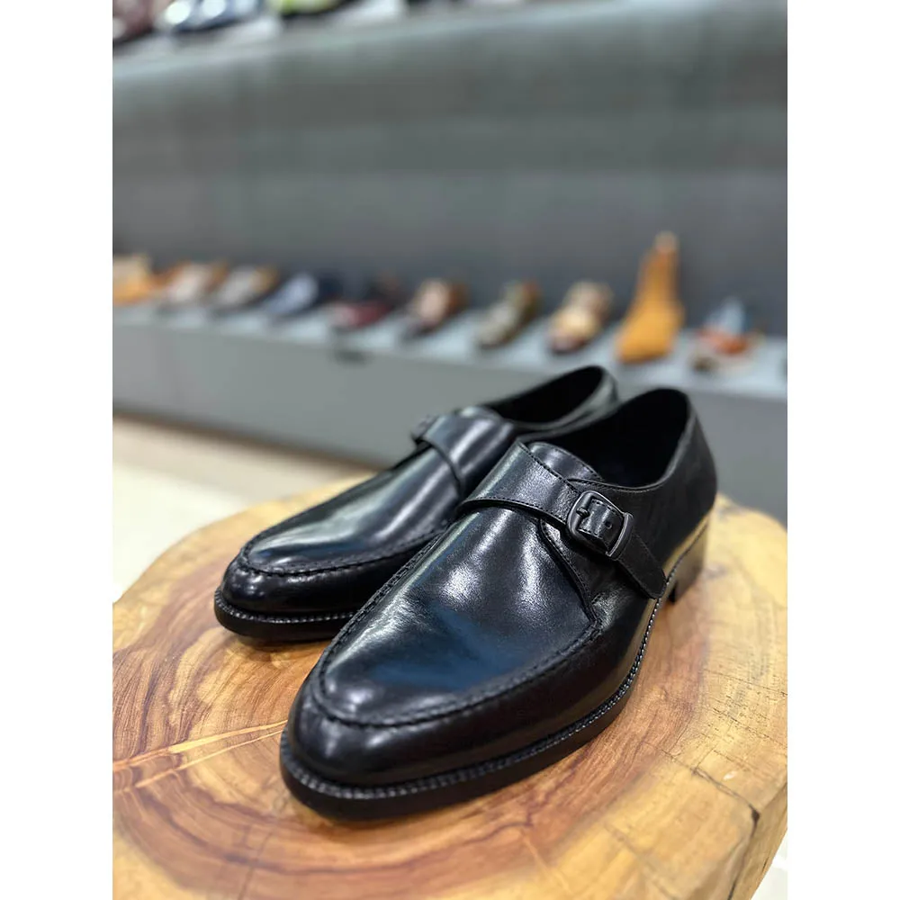 Black Mirror Glossed Single Monk Straps With Braided Detail
