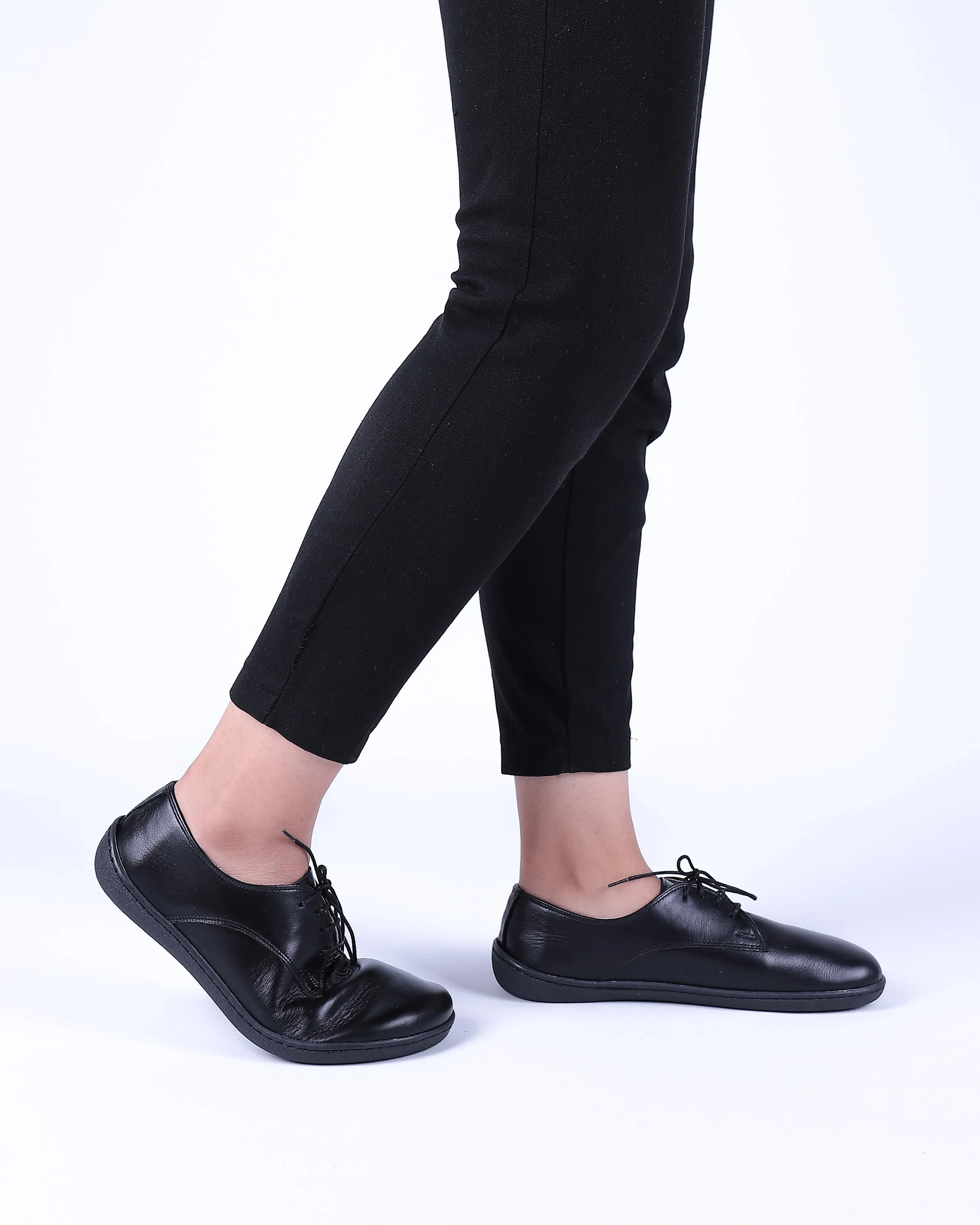Black Oxford Wide Barefoot Shoes Smooth Leather Handmade 6mm Rubber Outsole