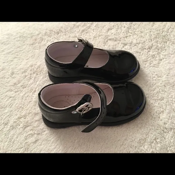 Black Patent Italian Leather Mary Janes sz 6.5