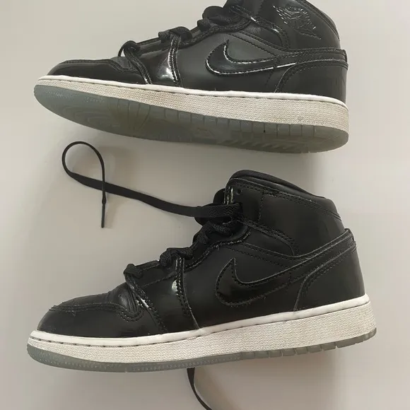 Boys Nike Air Jordan Black Black Patent Leather
