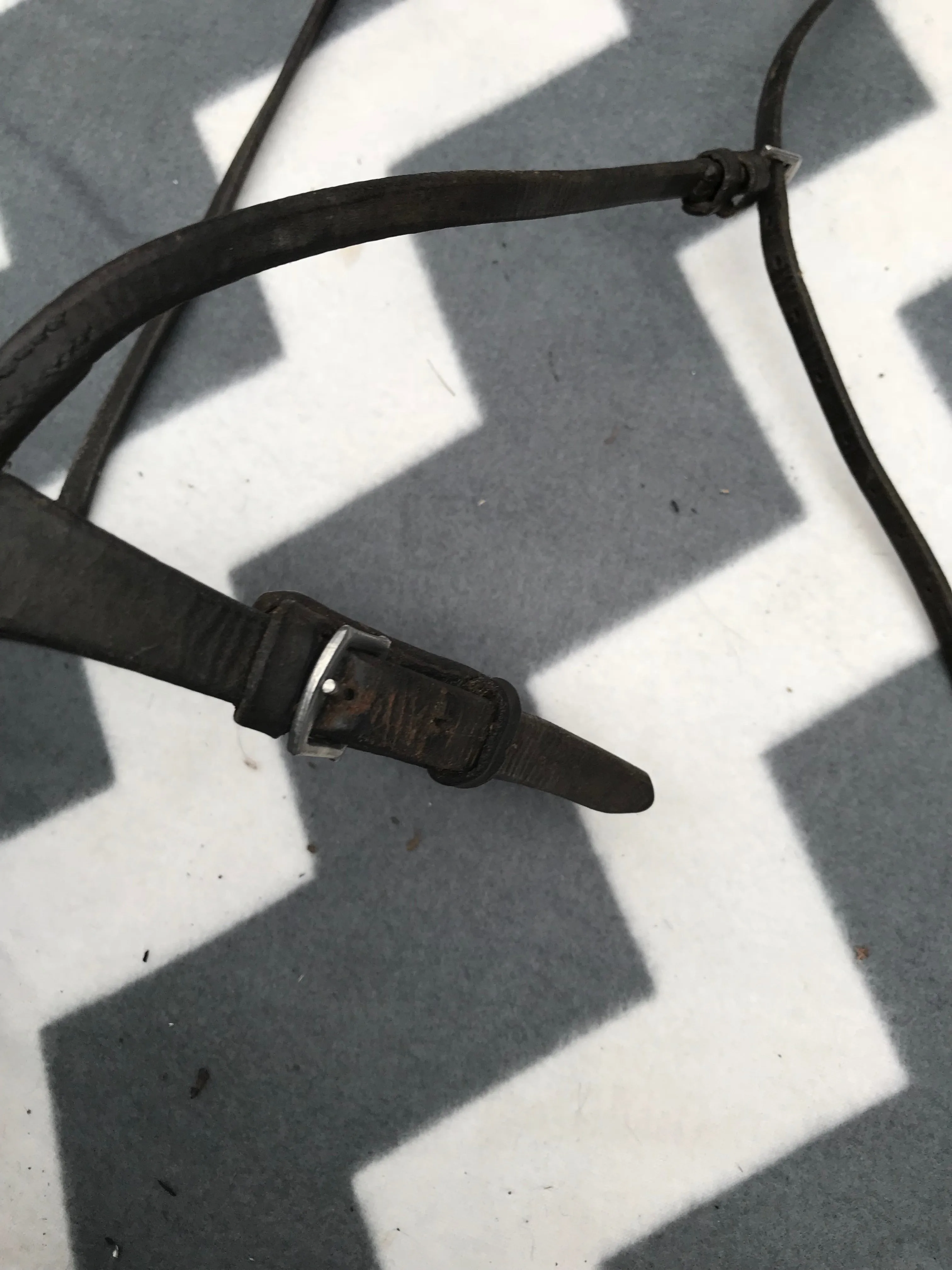 Brown leather hunter style nose band full size FREE POSTAGE