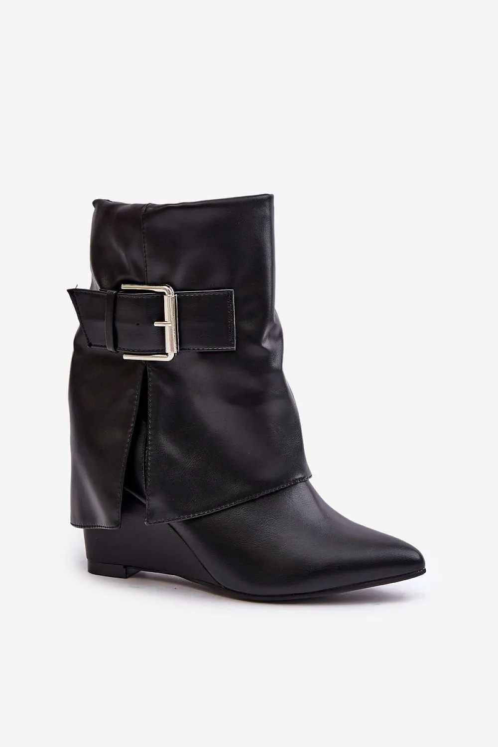 Buskin boots