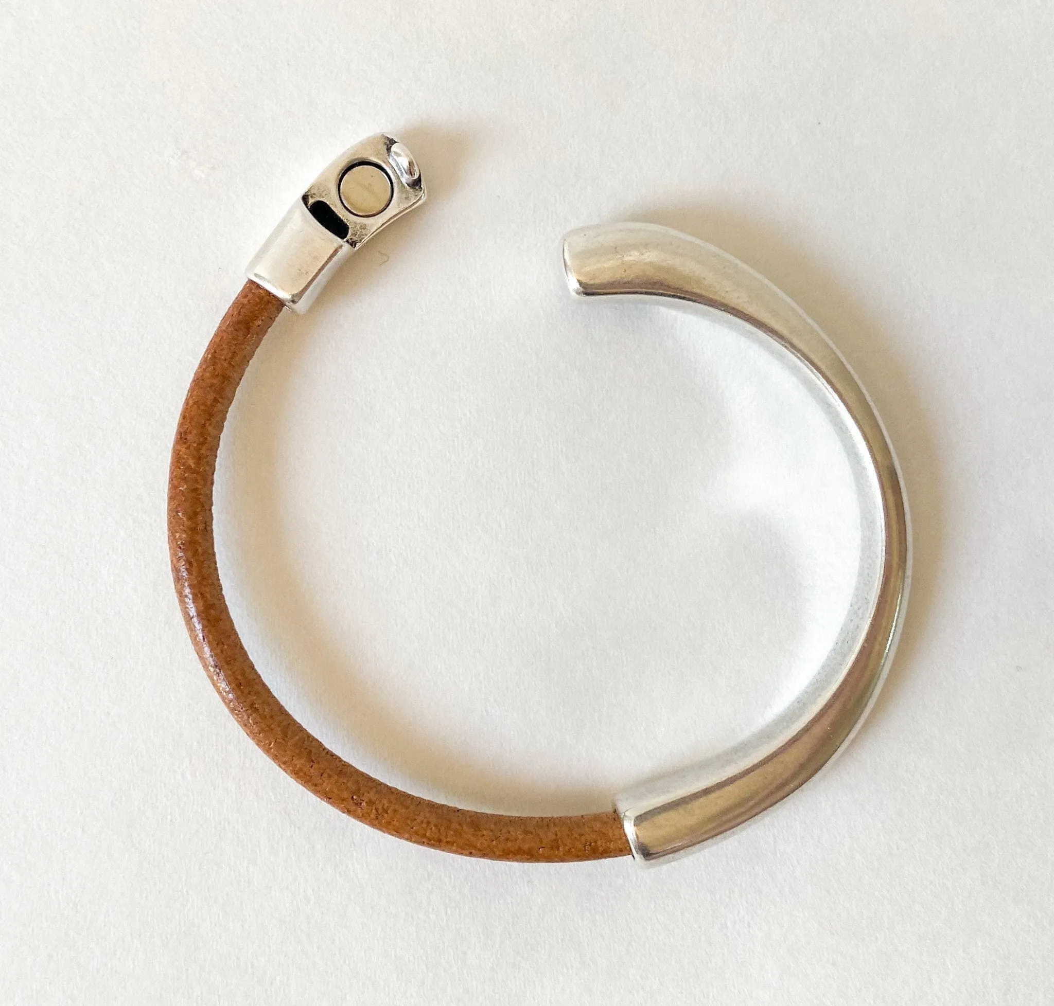 Camel & Silver - Medium Width - Magnetic Cuff - WHSL