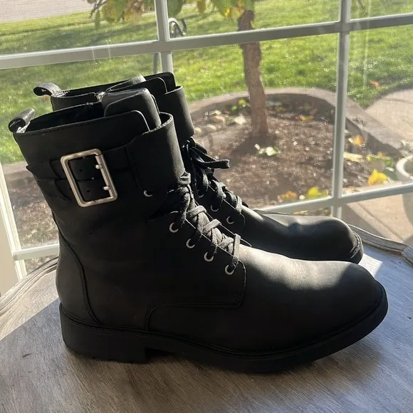 Clarks Women's Orinoco 2 Lace Black Leather boots size 11 buckle lug lined