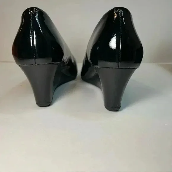 Cole Haan Women’s Tali Luxe Wedge Black Patent Leather Slip On Shoes Size 7B