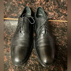 Cole Haan/Nike Air Oxford Black Leather dress shoes retails $198 size 12