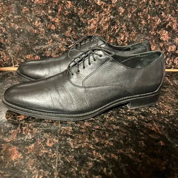 Cole Haan/Nike Air Oxford Black Leather dress shoes retails $198 size 12