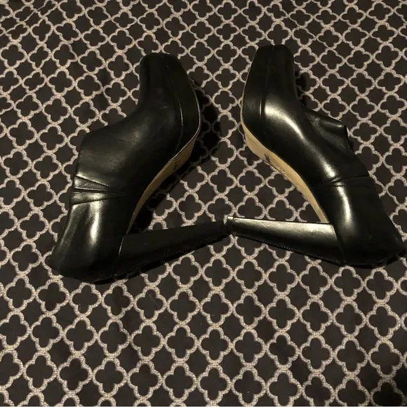Cole Hann Womens NikeAir Shoe Booties Sz 8.5 Leather Black Ankle Brazil