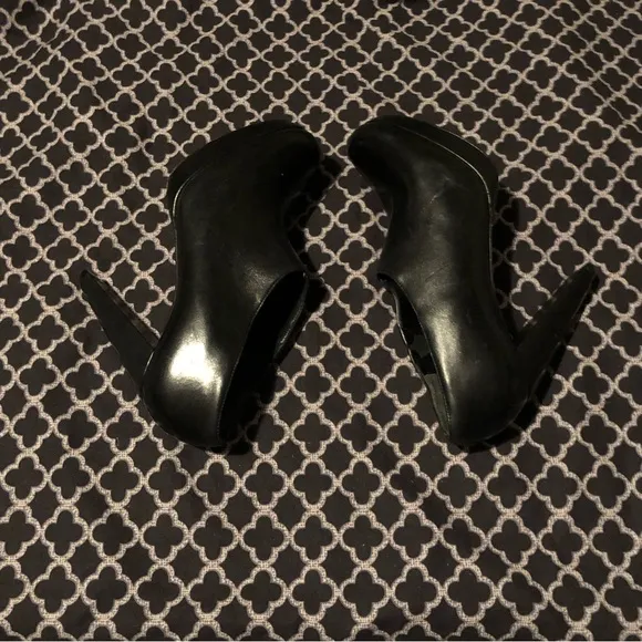 Cole Hann Womens NikeAir Shoe Booties Sz 8.5 Leather Black Ankle Brazil