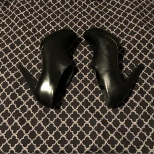 Cole Hann Womens NikeAir Shoe Booties Sz 8.5 Leather Black Ankle Brazil