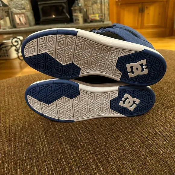 DC men’s Cure Hi