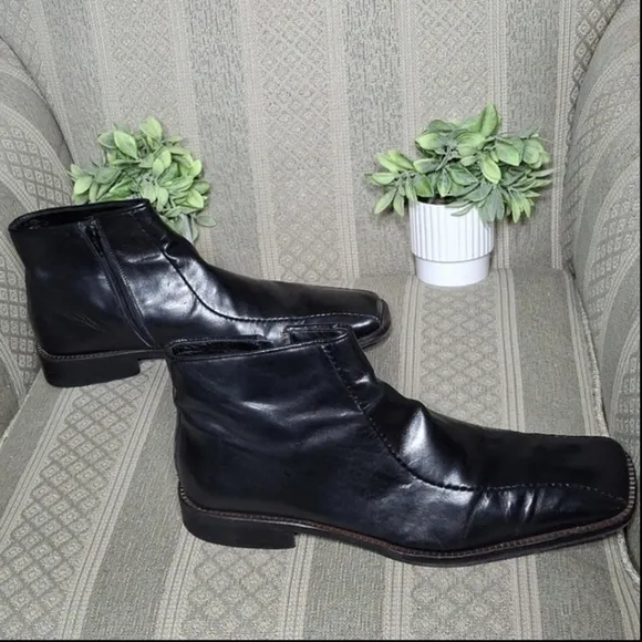 Debut Leather Ankle side zipper Boot
