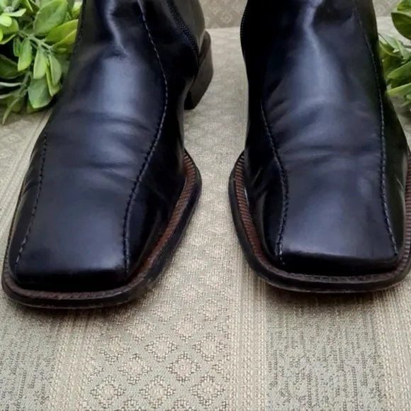 Debut Leather Ankle side zipper Boot