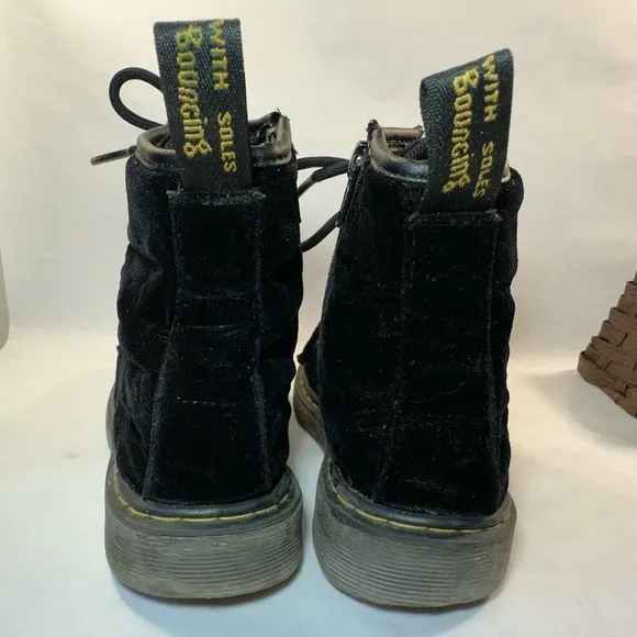 DR. MARTENS Pooch Black Velvet Patent Leather Zip-Up Boots Sz 1 kids