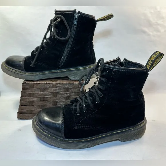 DR. MARTENS Pooch Black Velvet Patent Leather Zip-Up Boots Sz 1 kids