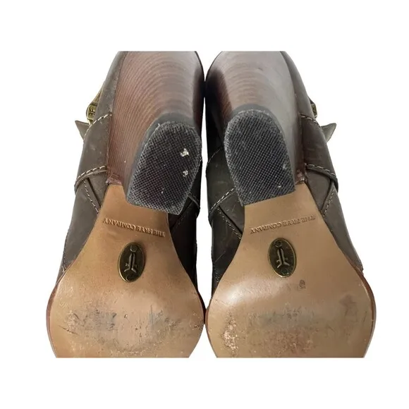 Frye Andrea Boots   Women's Size 6  Mid Above Ankle All Leather w Strap  Gray