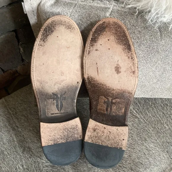 Frye Brown Derby Cap Toe Dress Shoe
