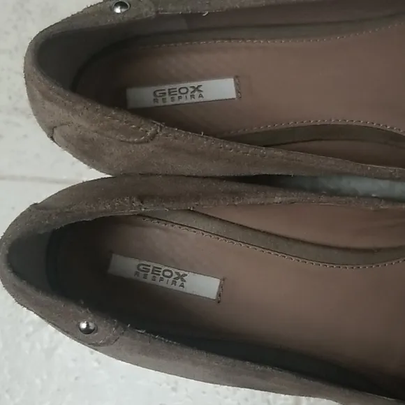 GEOX Respira suede wedge heels round toe gray grey