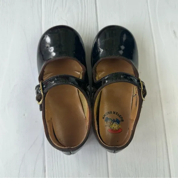 Girl’s Vtg. Buster Browns Patent Leather Black Mary Jane’s Sz 5 1/2