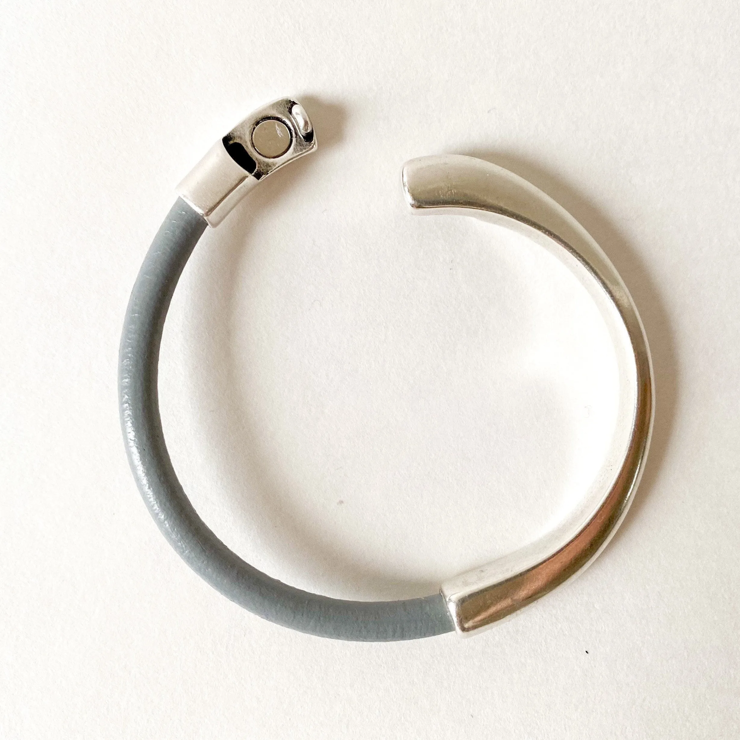 Gray & Silver - Medium Width - Magnetic Cuff - WHSL