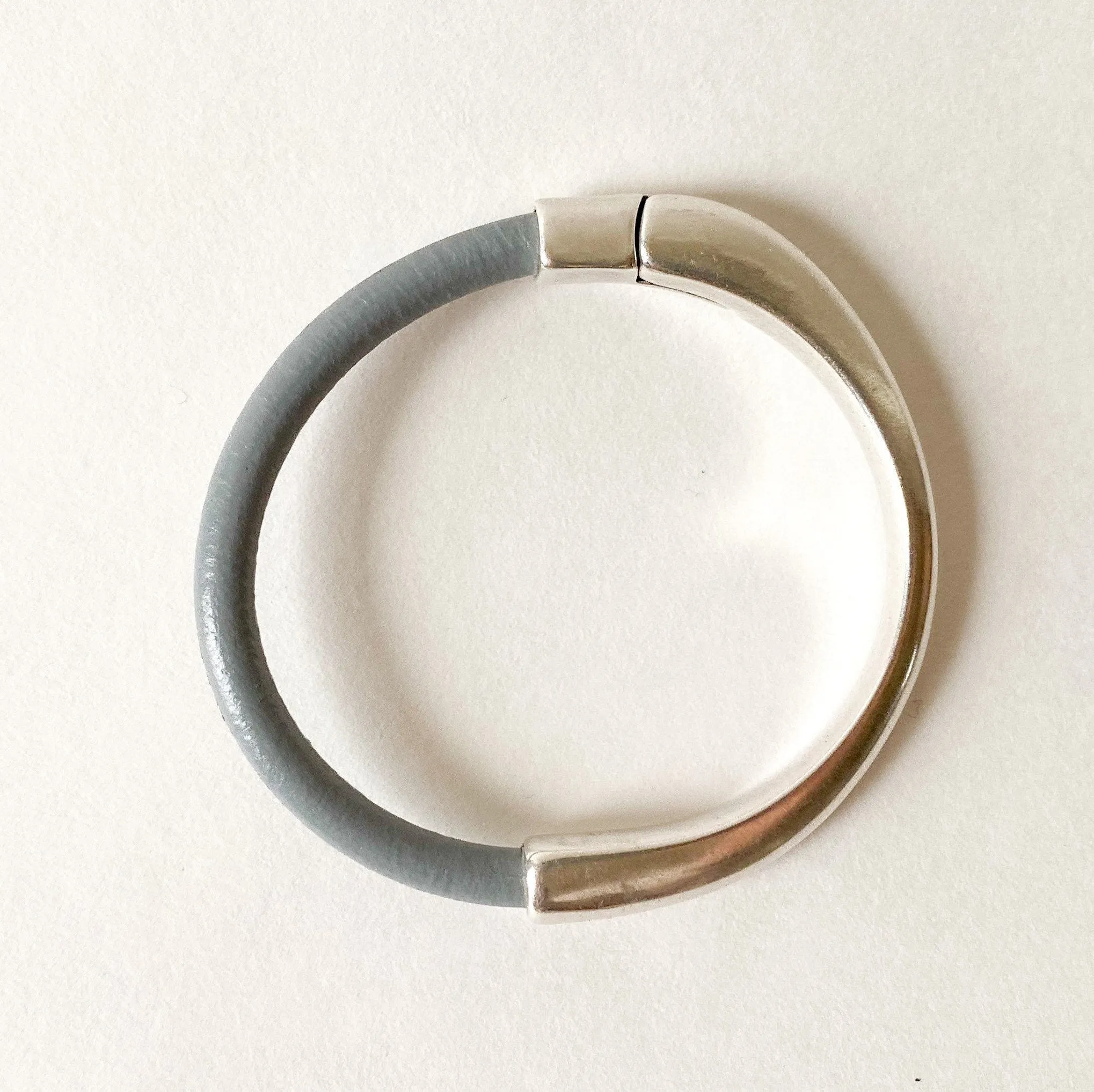 Gray & Silver - Medium Width - Magnetic Cuff - WHSL