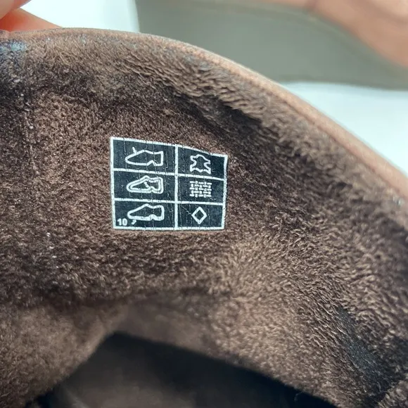 Keen Akita Brown Leather Wedge Heel Ankle Booties with Snap Closure