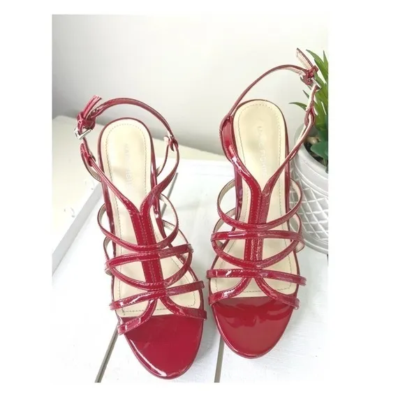 Marc Fisher red strappy heeled sandal    #024-9