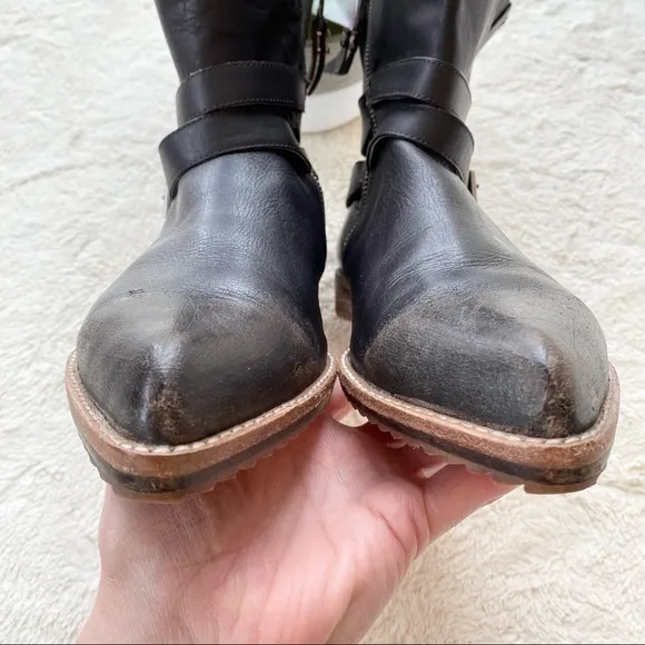 Matt Bernson Vox distressed buckle brown leather moto ankle boots woman’s 9.5