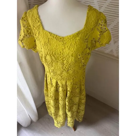 Mia Eliza Women’s XL Phoebe Lace Puff Sleeve Midi Dress
