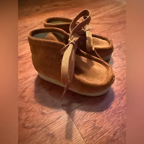 Misha &amp; Puff Wes Boots in Rust Brown size 20 or 4.5 US