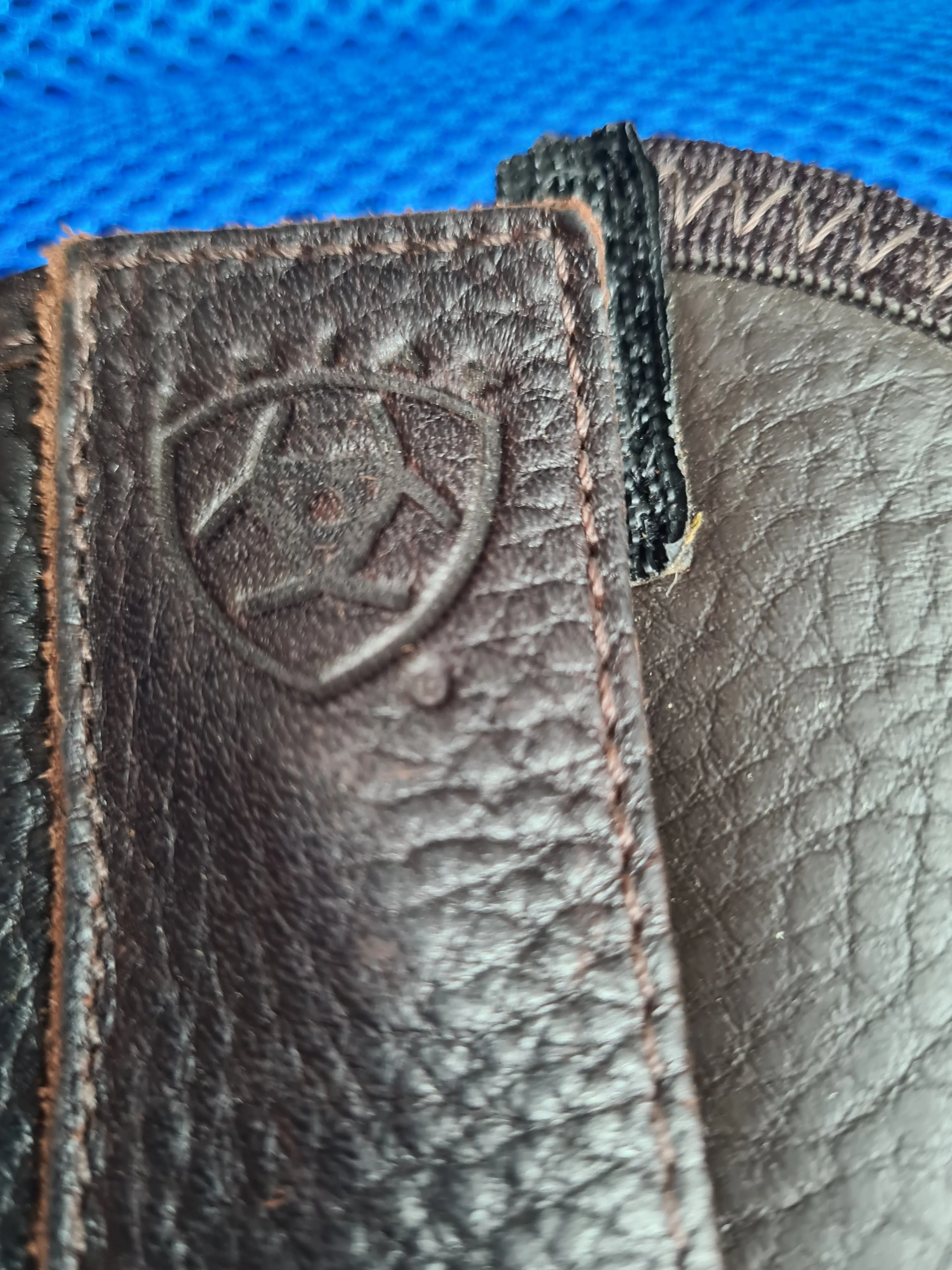 NEW ariat small chaps brown  ✅️