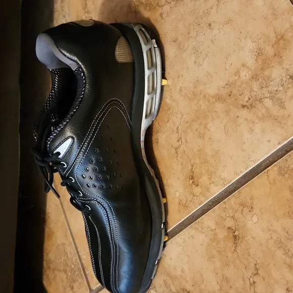 Nike Zoom Air Men's Leather Golf Shoes