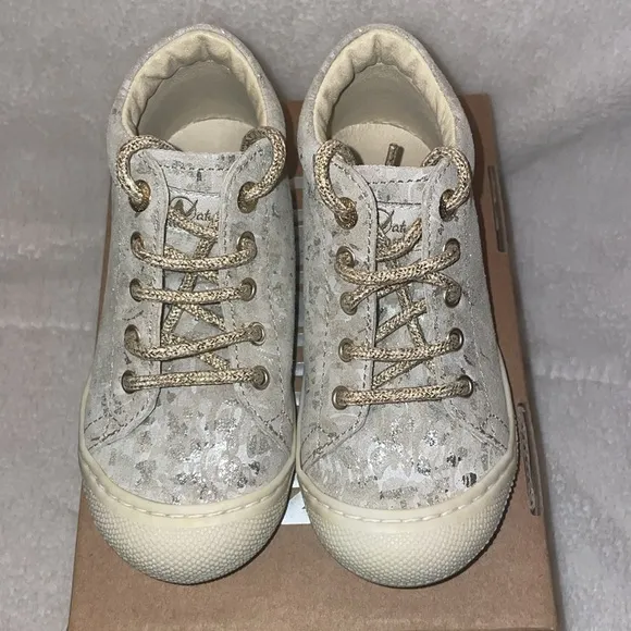 NWT NATURINO COCOON Suede First Steps Shoes in Beige