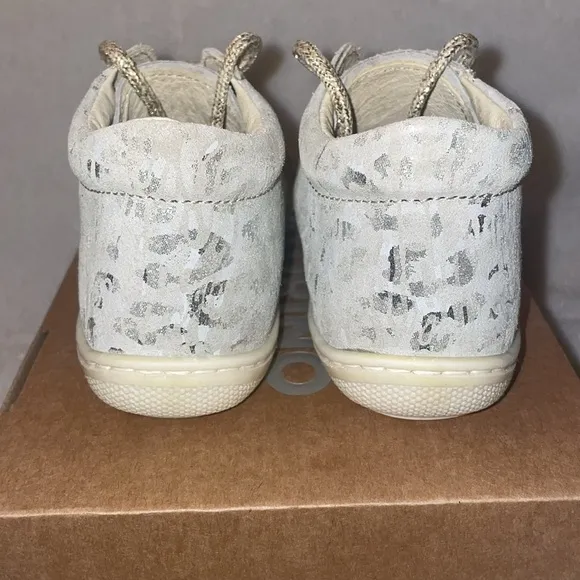 NWT NATURINO COCOON Suede First Steps Shoes in Beige