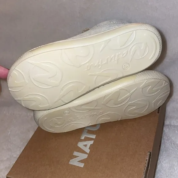 NWT NATURINO COCOON Suede First Steps Shoes in Beige