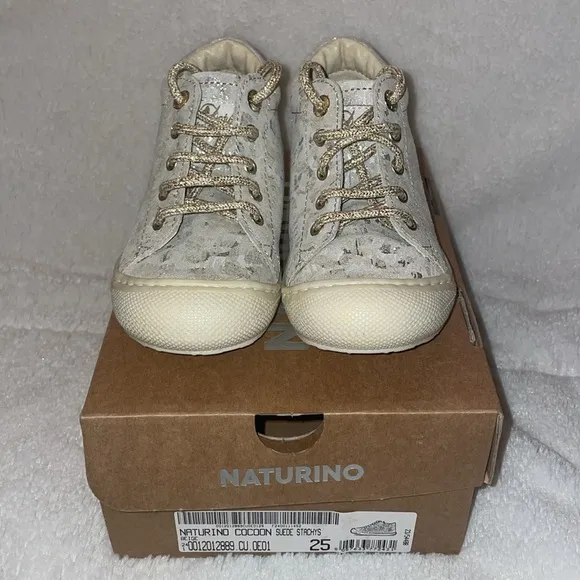 NWT NATURINO COCOON Suede First Steps Shoes in Beige