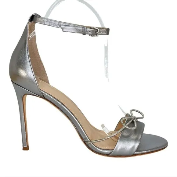 Pour La Victoire Elanna Grey Leather Metal Bow Accent Womens Heels