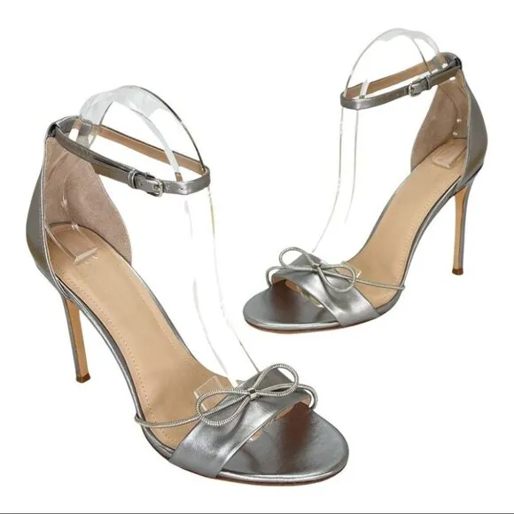 Pour La Victoire Elanna Grey Leather Metal Bow Accent Womens Heels