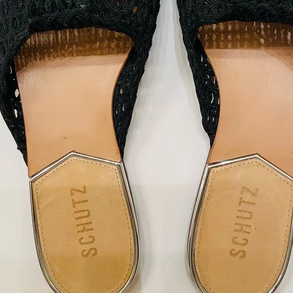 Schutz Olicia Flat Sandal In Black